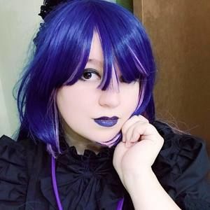 Meet your Posher, Chloe